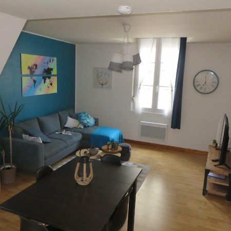 Grand Appartement Chaleureux Thouars Bagian luar foto