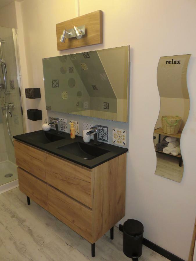Grand Appartement Chaleureux Thouars Bagian luar foto